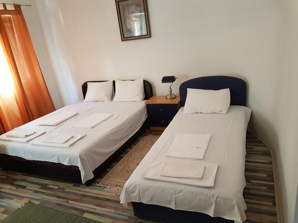 Lira Inn Ni Dış mekan fotoğraf