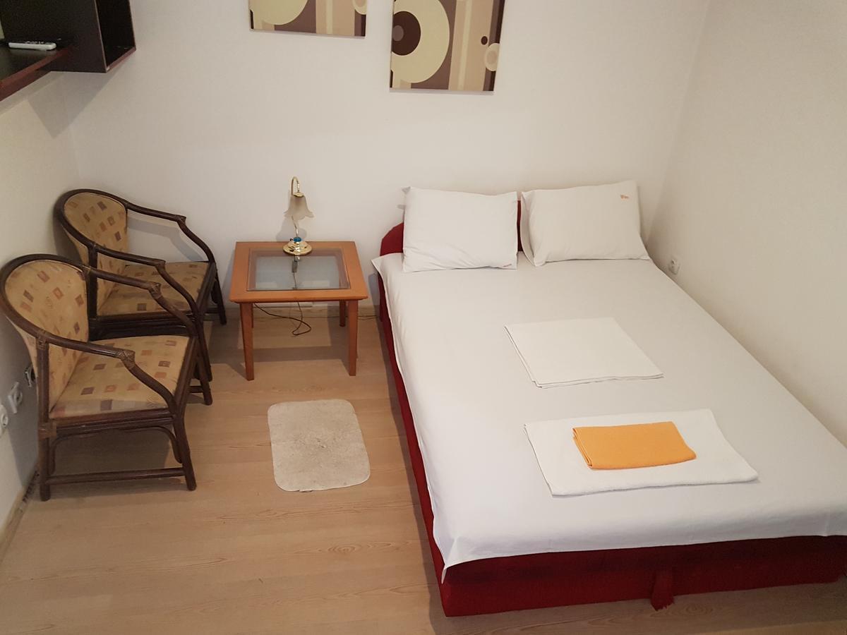 Lira Inn Ni Dış mekan fotoğraf